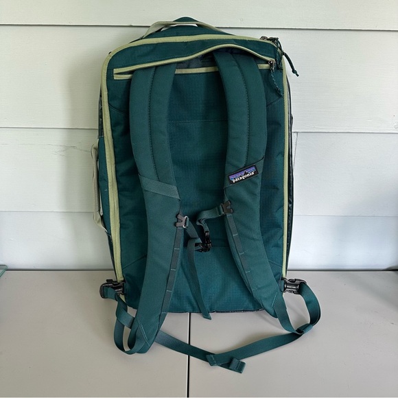 Patagonia Black Hole Mini MLC 26L - Dark Borealis Green - Picture 2 of 7